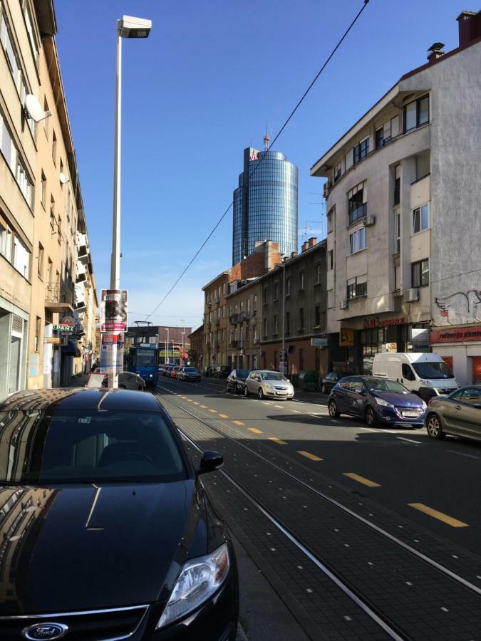 E5 Apartma